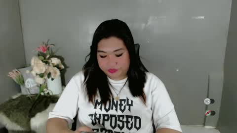 CLAIRE online show from February 2025 08:48:02 AM