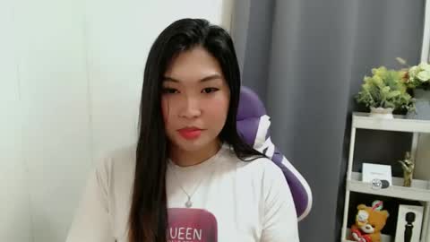 CLAIRE online show from October 2025 05:04:02 PM