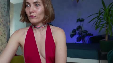 Clara online show from November 2025 07:46:02 PM