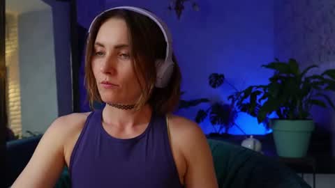 Clara online show from July 2026 06:22:02 PM