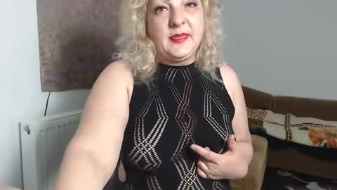 Clara online show from March 2026 08:12:01 PM