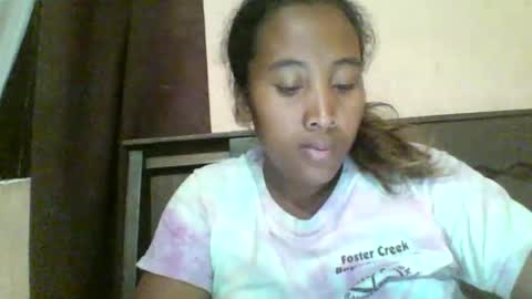 Clarah0123 online show from October 2025 07:56:02 PM
