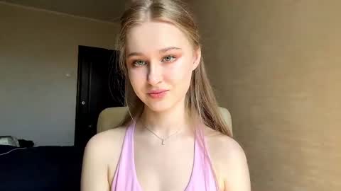Snapshot of clarisaaltman chatting on June 2026 07:22:01 AM Ange online show from June 2026 07:22:01 AM