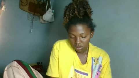 clarisse98 online show from December 2025 02:50:02 AM