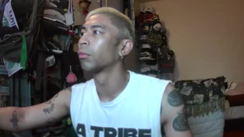 Snapshot of clarro chatting on April 2026 11:57:02 PM clarro online show from April 2026 11:57:02 PM