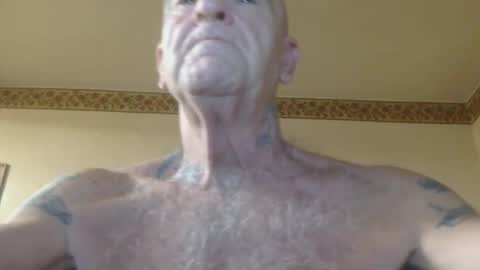 Snapshot of classic_rock_and_oldies chatting on June 2026 08:42:01 AM Pizza online show from June 2026 08:42:01 AM