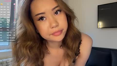 Snapshot of clemenciakempa chatting on April 2026 01:23:01 PM Lili online show from April 2026 01:23:01 PM