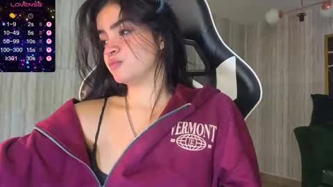 Clementine online show from November 2025 01:22:01 PM