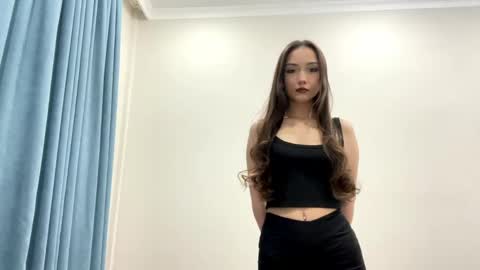 Snapshot of clementinecampion chatting on May 2026 04:13:02 PM Viki online show from May 2026 04:13:02 PM