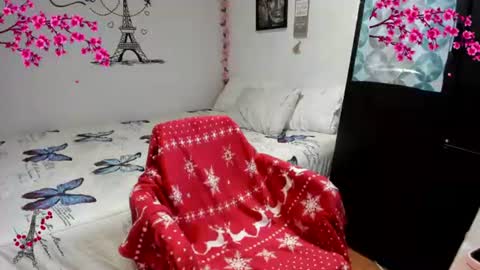 cleo_christmas online show from July 2026 06:11:01 PM