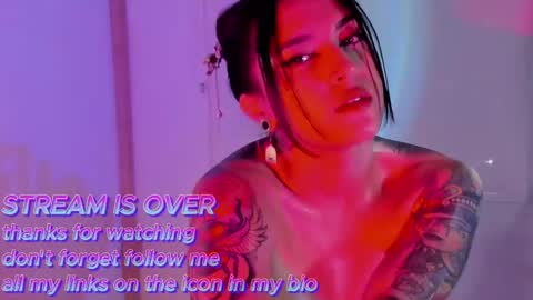 Snapshot of cleo_dblue chatting on February 2025 08:42:02 AM online show from February 2025 08:42:02 AM