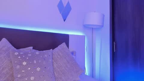 . Cleo Jhonson . online show from February 2025 05:56:02 AM