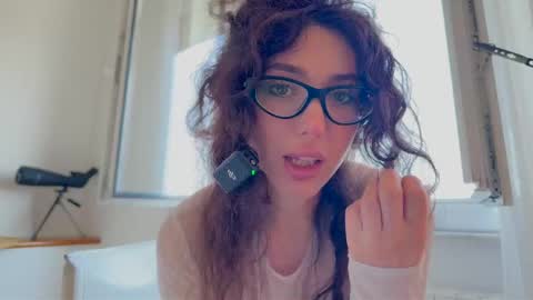 Snapshot of cleopatra_sinns chatting on May 2026 09:39:02 AM cleopatra_sinns online show from May 2026 09:39:02 AM