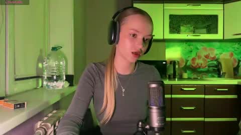 cleotildeamsinger online show from May 2026 07:21:01 PM