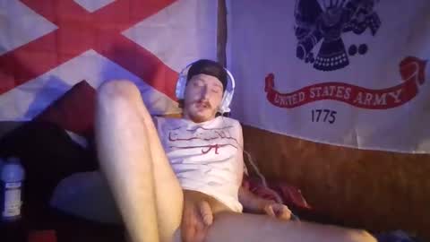 Snapshot of cleveykevil chatting on November 2025 06:01:02 PM cleveykevil online show from November 2025 06:01:02 PM