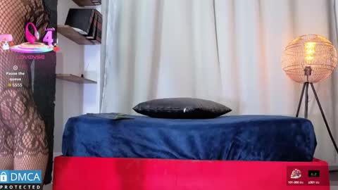 Clhoe online show from October 2025 03:15:02 AM