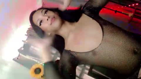 Snapshot of clinalynxx chatting on November 2025 10:53:02 PM clinalynxx online show from November 2025 10:53:02 PM