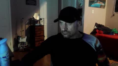 Snapshot of clintwood12 chatting on May 2026 01:47:01 AM chad online show from May 2026 01:47:01 AM