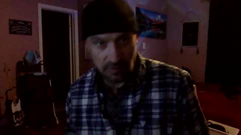 Snapshot of clintwood12 chatting on May 2026 03:45:02 AM chad online show from May 2026 03:45:02 AM