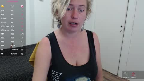 Syl  online show from October 2025 07:27:02 AM