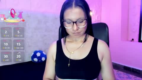 Snapshot of cloe16_ chatting on May 2026 01:56:01 AM Cloe online show from May 2026 01:56:01 AM