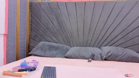 Cloe online show from April 2026 01:52:02 PM