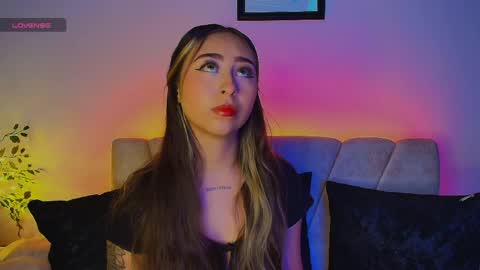 Snapshot of cloe_martinezz_ chatting on May 2026 09:55:02 PM cloe_martinezz_ online show from May 2026 09:55:02 PM
