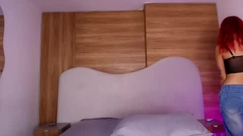 Snapshot of cloe_stanfort chatting on June 2026 07:15:02 PM Cloe Stanfort online show from June 2026 07:15:02 PM