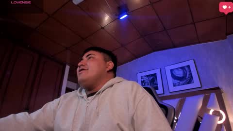 Cloe x Billy online show from November 2025 01:17:02 PM