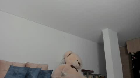 Snapshot of cloekatz_ chatting on May 2026 03:06:02 PM Cloe Katz online show from May 2026 03:06:02 PM