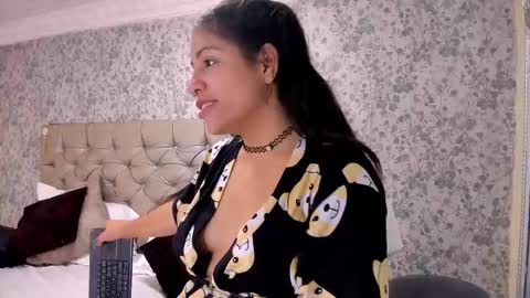 Snapshot of clohebell chatting on January 2026 01:41:02 AM Clohe the wonder online show from January 2026 01:41:02 AM