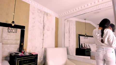 Clohe the wonder online show from April 2026 07:00:01 PM