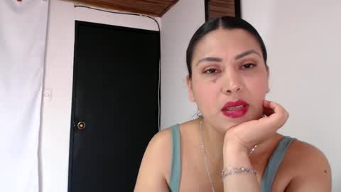 Snapshot of clovermiller chatting on June 2026 03:51:02 PM rocio online show from June 2026 03:51:02 PM