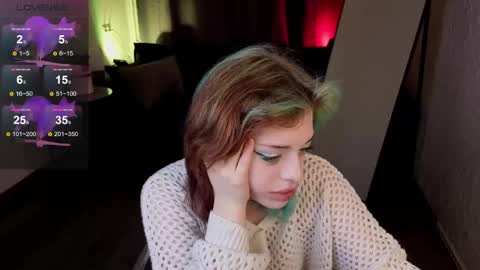 Snapshot of clown_princess chatting on April 2026 11:50:02 AM Lina online show from April 2026 11:50:02 AM