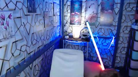 Snapshot of clyde_twinkx chatting on November 2025 10:25:01 AM clyde_twinkx online show from November 2025 10:25:01 AM