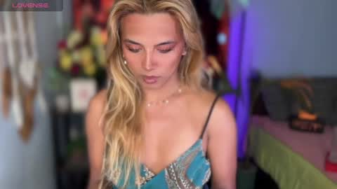 Snapshot of cockprincess_dianna chatting on July 2026 06:44:02 AM PrincessDianna IslandGirl CUMSHOW in PVT and PASSWORDSHOW online show from July 2026 06:44:02 AM