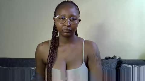 Snapshot of cocobaby_ chatting on May 2026 12:45:01 PM Coco online show from May 2026 12:45:01 PM