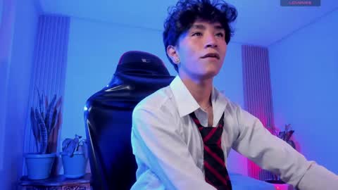 Snapshot of cococumps chatting on April 2026 11:29:02 AM COCO online show from April 2026 11:29:02 AM