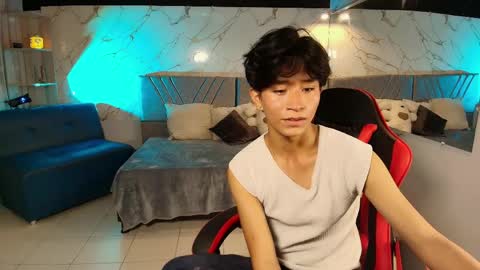 Snapshot of cococumps chatting on April 2026 11:26:02 AM COCO online show from April 2026 11:26:02 AM