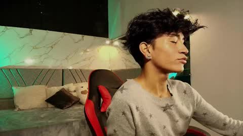 Snapshot of cococumps chatting on April 2026 11:37:01 AM COCO online show from April 2026 11:37:01 AM