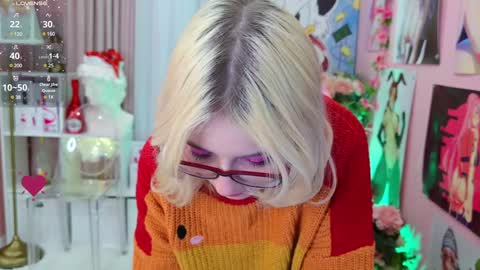 Mia online show from December 2024 10:43:02 PM