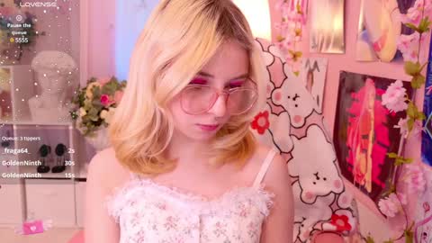 Mia online show from January 2025 03:11:01 AM