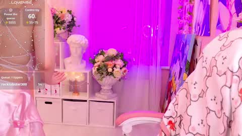 Mia online show from March 2025 09:26:02 PM