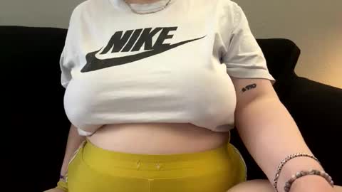 Snapshot of codieraye chatting on April 2026 03:25:02 PM TheGoddessCodie online show from April 2026 03:25:02 PM