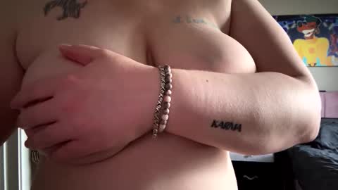 Snapshot of codieraye chatting on June 2026 01:59:01 PM TheGoddessCodie online show from June 2026 01:59:01 PM