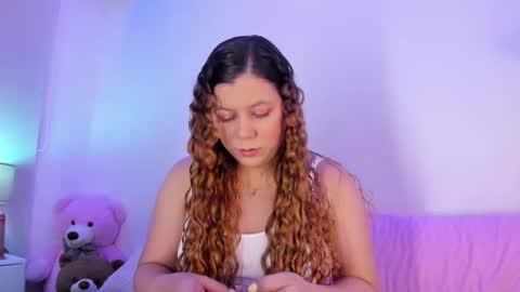 Snapshot of cofee_dreams chatting on April 2026 07:29:02 PM Coffee Dreams online show from April 2026 07:29:02 PM