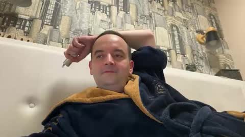 colambus555 online show from October 2025 05:02:02 PM