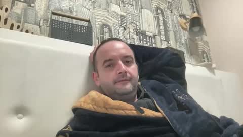 colambus83 online show from April 2026 03:42:02 PM