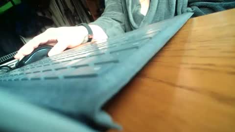 Snapshot of colchuck chatting on February 2026 03:51:01 PM colchuck online show from February 2026 03:51:01 PM