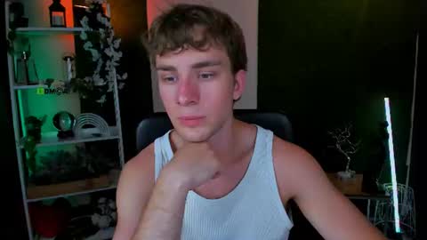 Snapshot of colin_storm chatting on June 2026 07:16:01 PM colin online show from June 2026 07:16:01 PM